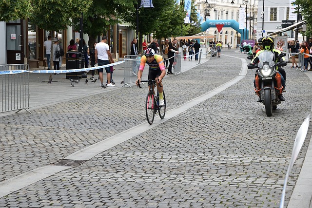 现为切尔西 现为切尔西